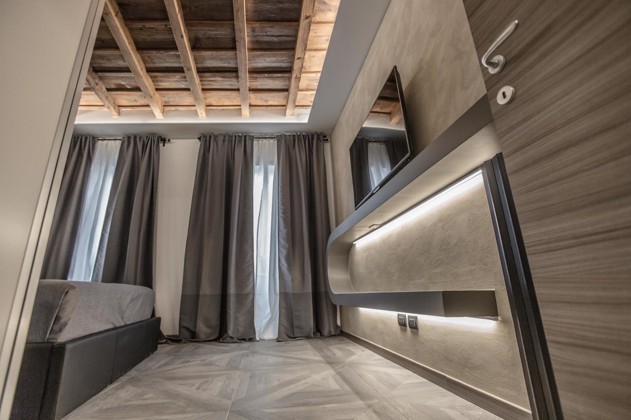 Davinci Apartament Near Duomo Milán Exterior foto